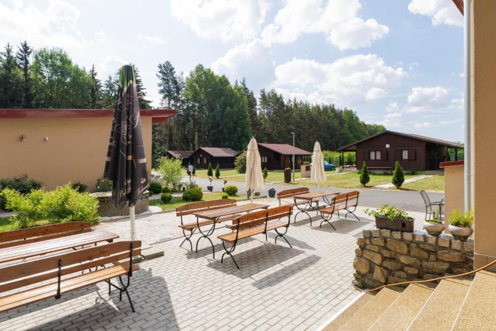 Hotel Camping La Provence Velka Hledsebe Exterior foto